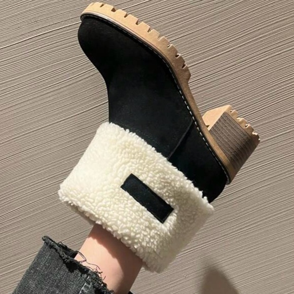 Women's Black and Cream Ankle Boots - Picture 2 of 3